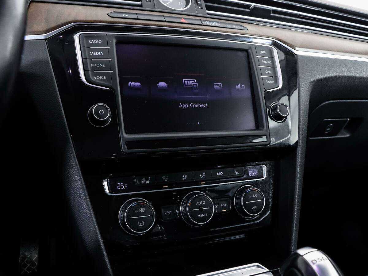 Volkswagen Passat 2016 года с пробегом. Фото: #14