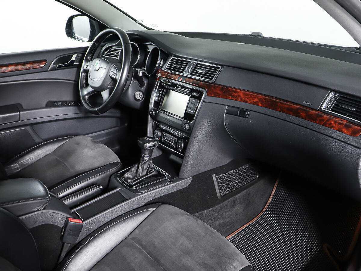 Skoda Superb 2012 года с пробегом. Фото: #11