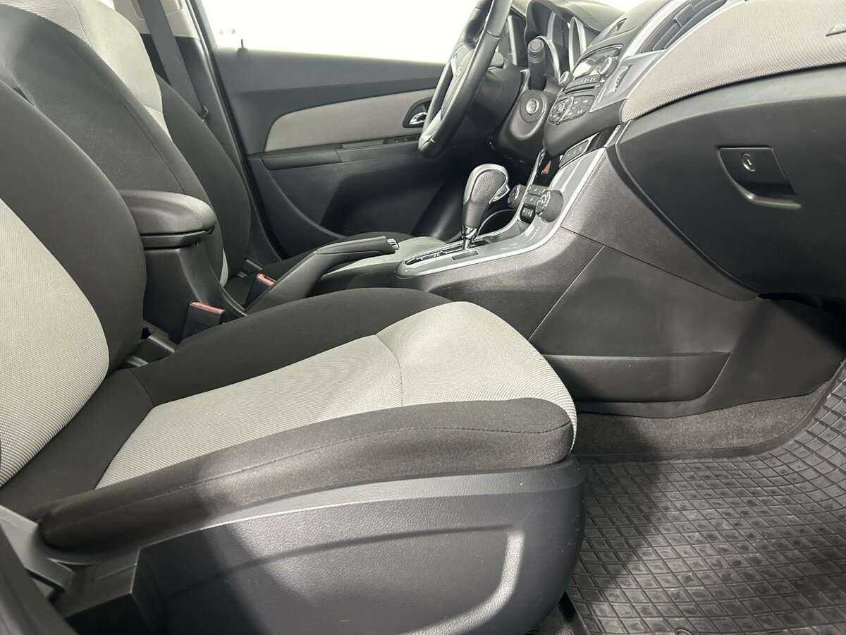 Chevrolet Cruze 2013 года с пробегом. Фото: #13