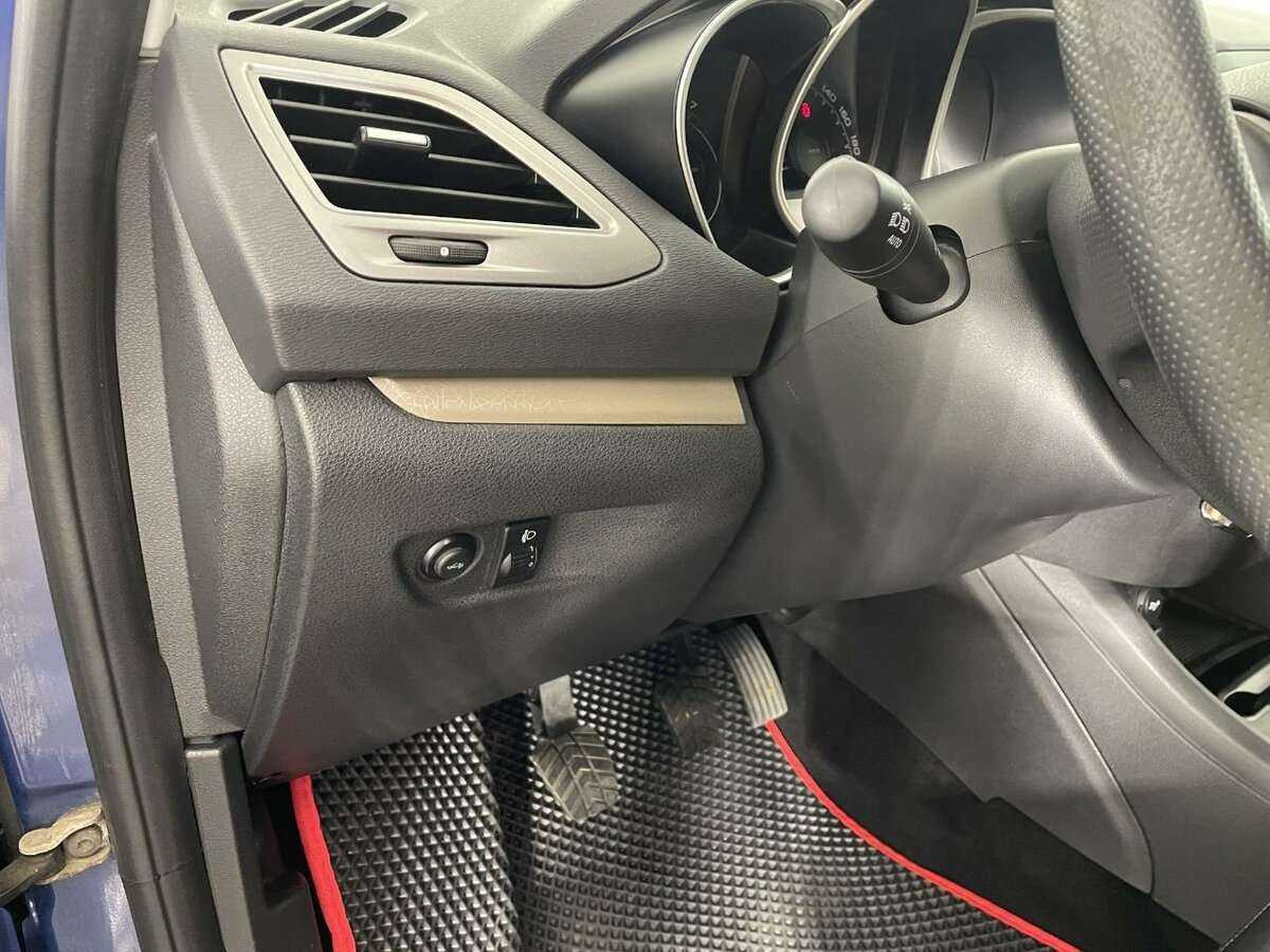 Lada (ВАЗ) Vesta 2017 года с пробегом. Фото: #8