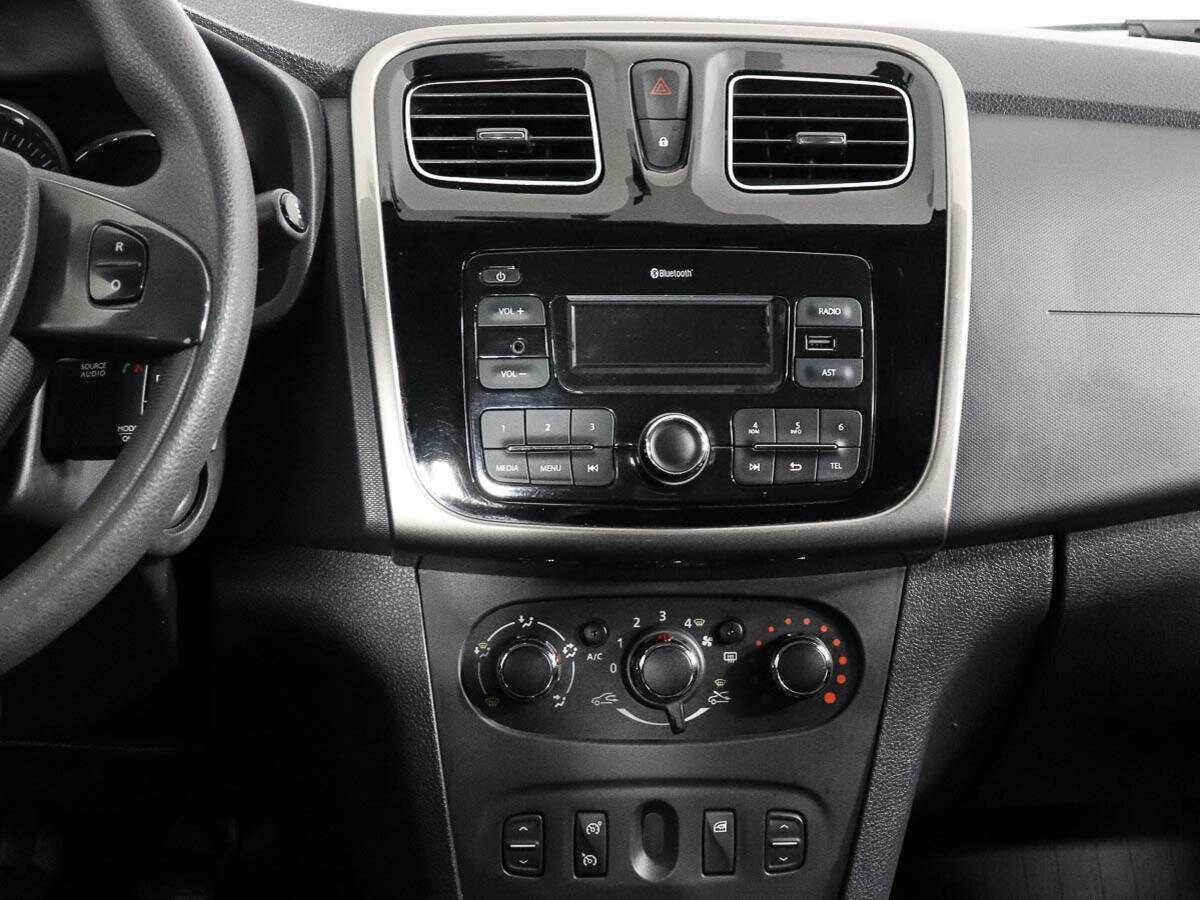 Renault Logan 2018 года с пробегом. Фото: #11