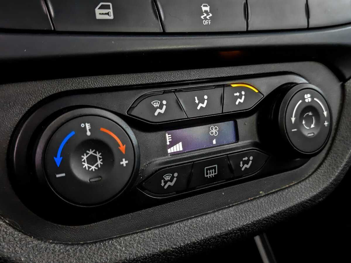 Lada (ВАЗ) Vesta 2016 года с пробегом. Фото: #20