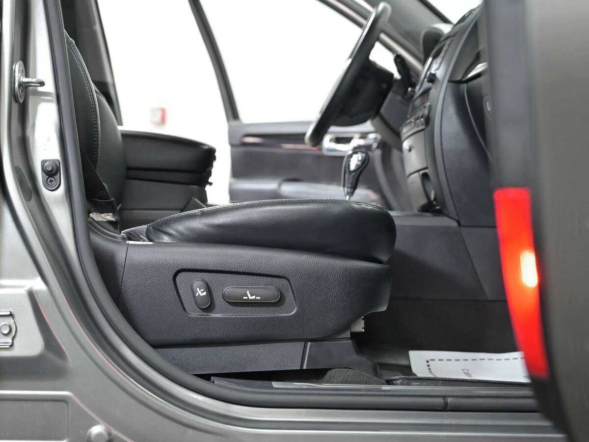 Kia Mohave 2012 года с пробегом. Фото: #15