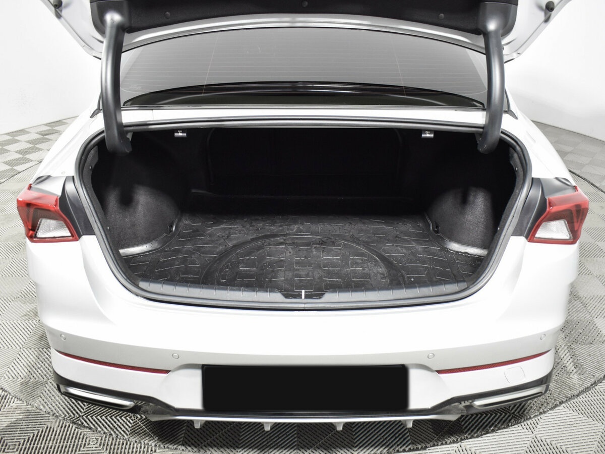 Kia K5 2021 года с пробегом. Фото: #17