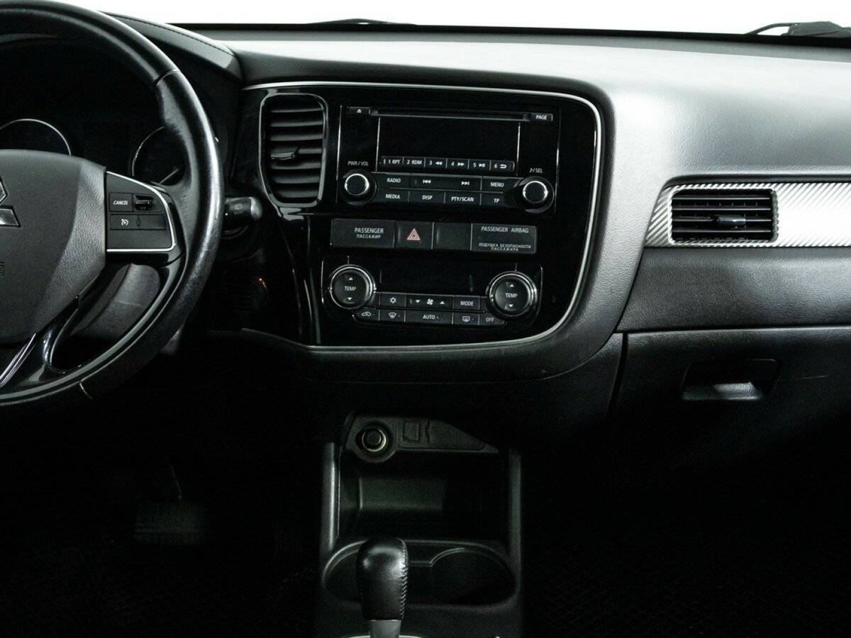 Mitsubishi Outlander 2016 года с пробегом. Фото: #13