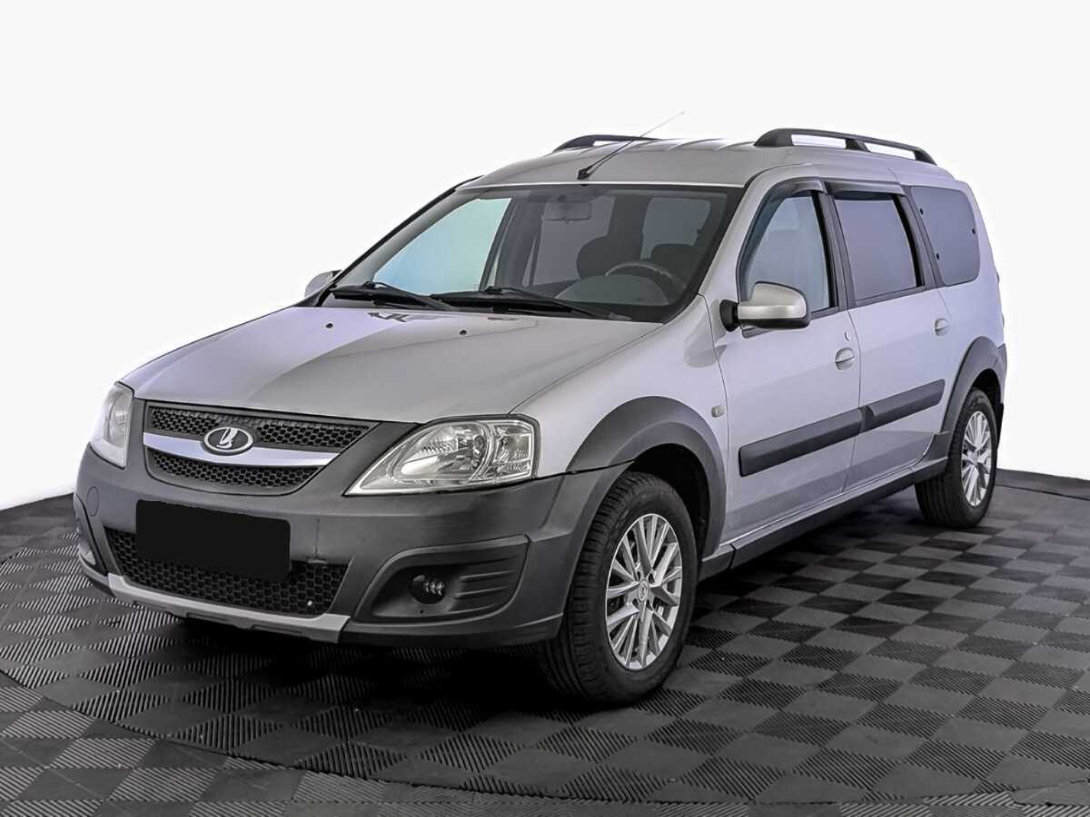 Lada (ВАЗ) Largus 2017 года с пробегом. Посмотреть фото