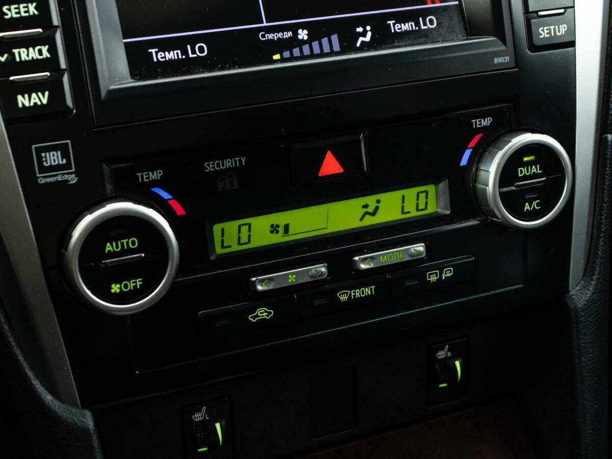 Toyota Camry 2012 года с пробегом. Фото: #18