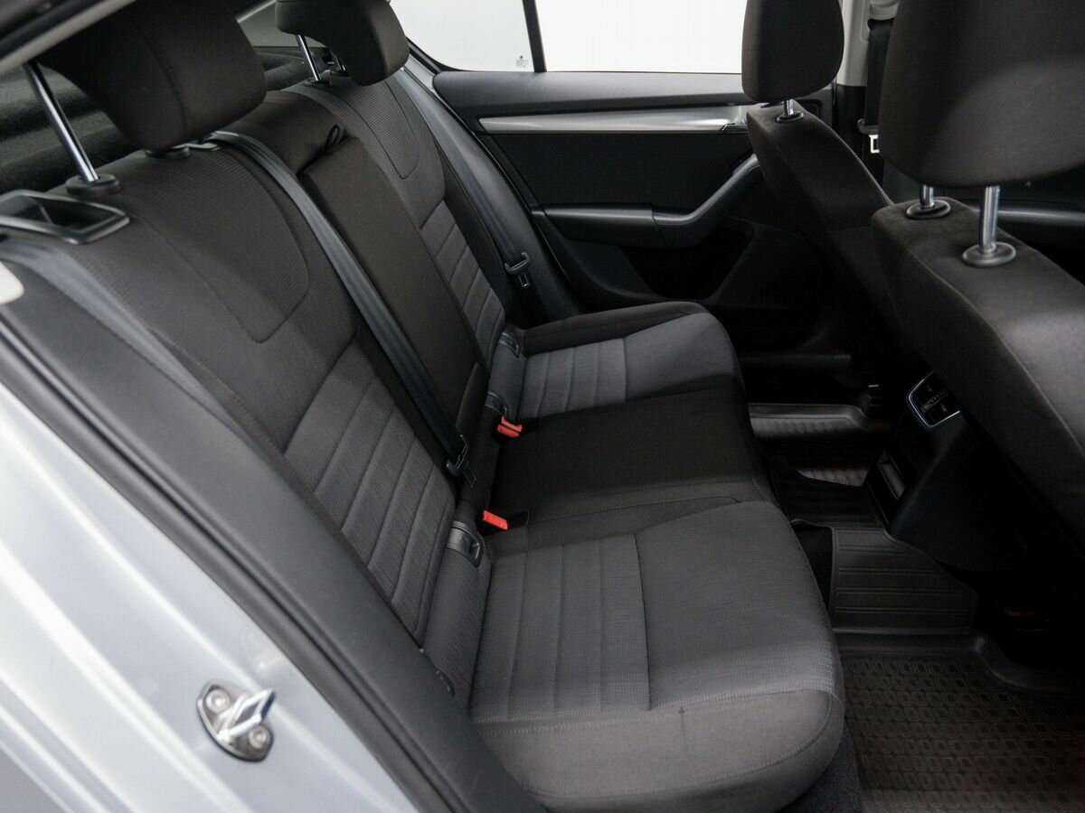 Skoda Octavia 2013 года с пробегом. Фото: #9