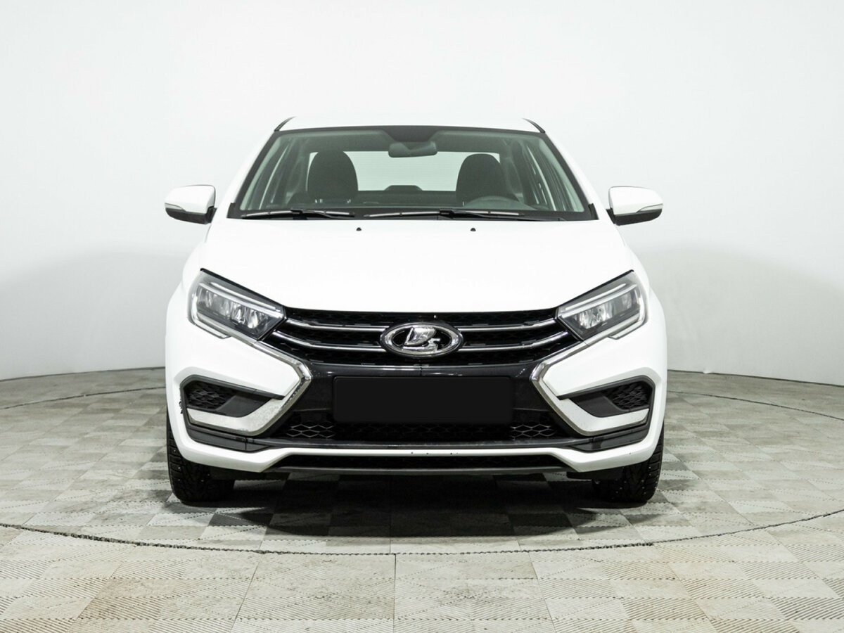 Lada (ВАЗ) Vesta 2023 года с пробегом. Фото: #1