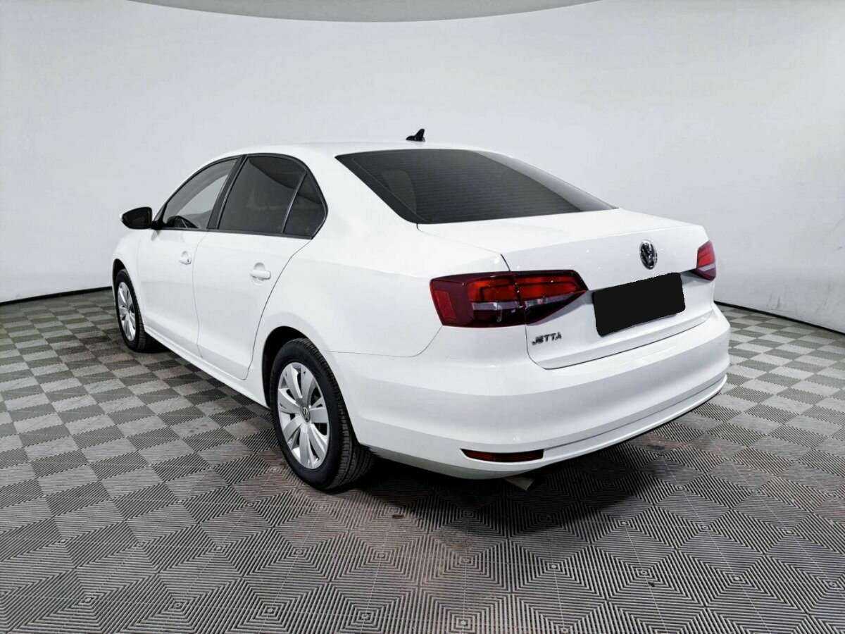 Volkswagen Jetta 2017 года с пробегом. Фото: #4