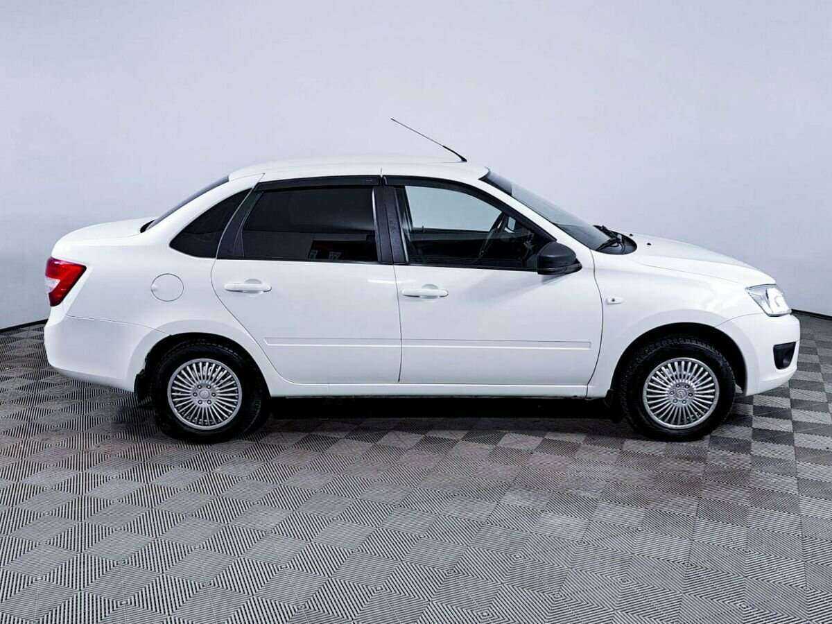 Lada (ВАЗ) Granta 2018 года с пробегом. Фото: #3