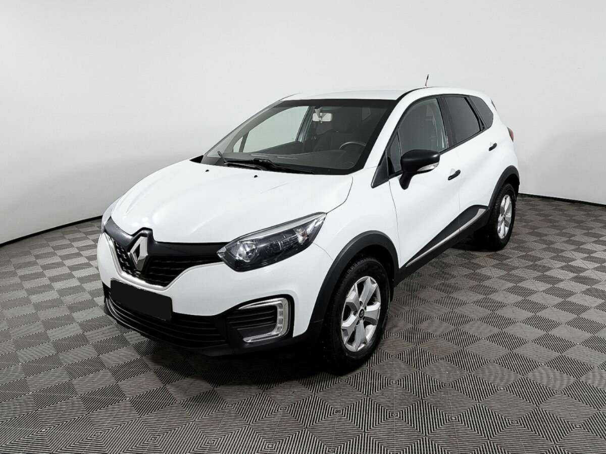 Renault Kaptur 2018 года с пробегом. Посмотреть фото