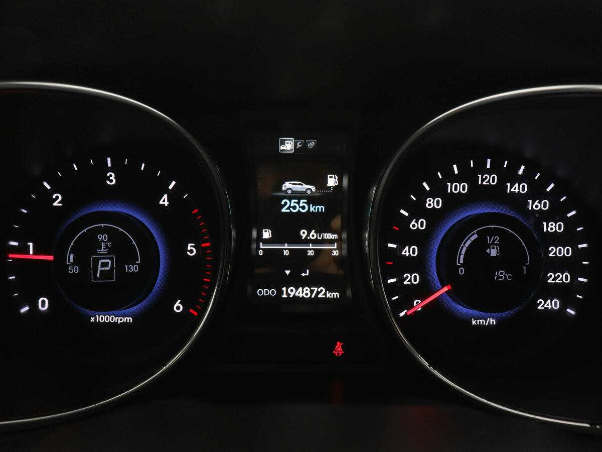 Hyundai Santa Fe 2013 года с пробегом. Фото: #10