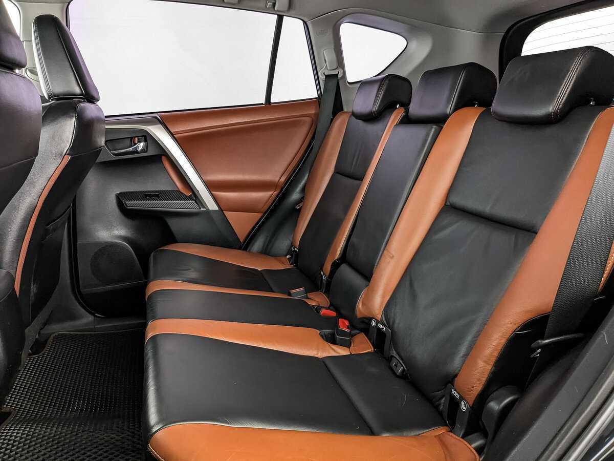 Toyota RAV4 2013 года с пробегом. Фото: #13