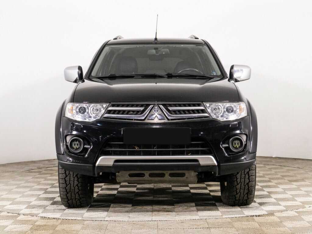Mitsubishi Pajero Sport 2014 года с пробегом. Фото: #1