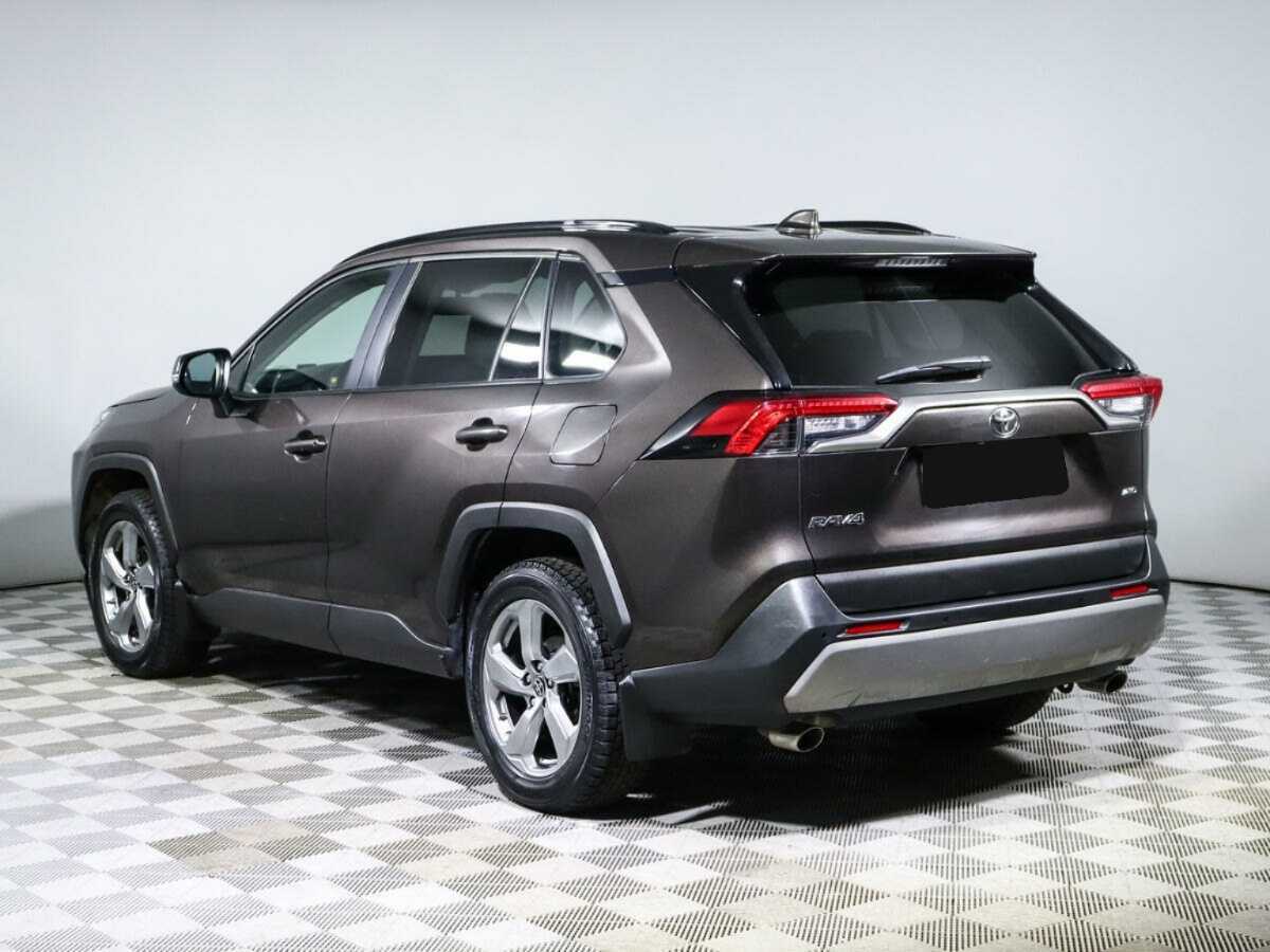 Toyota RAV4 2019 года с пробегом. Фото: #5