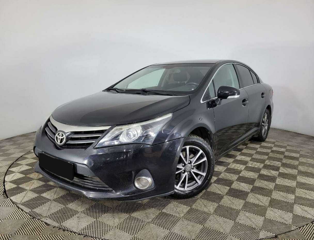 Toyota Avensis 2012 года с пробегом. Посмотреть фото