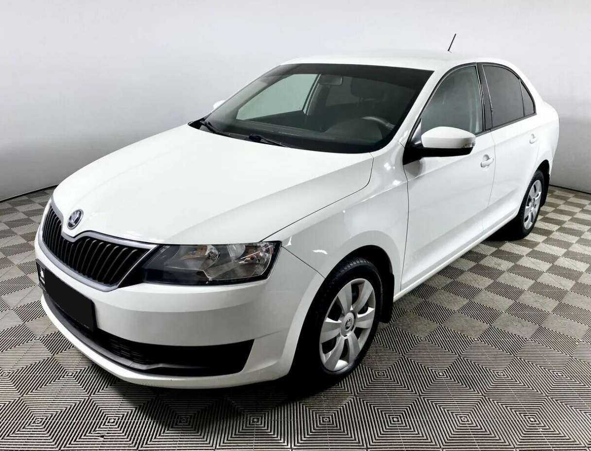 Skoda Rapid 2018 года с пробегом. Посмотреть фото