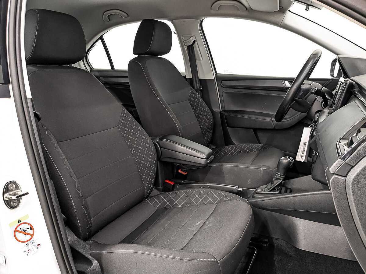 Skoda Rapid 2020 года с пробегом. Фото: #20