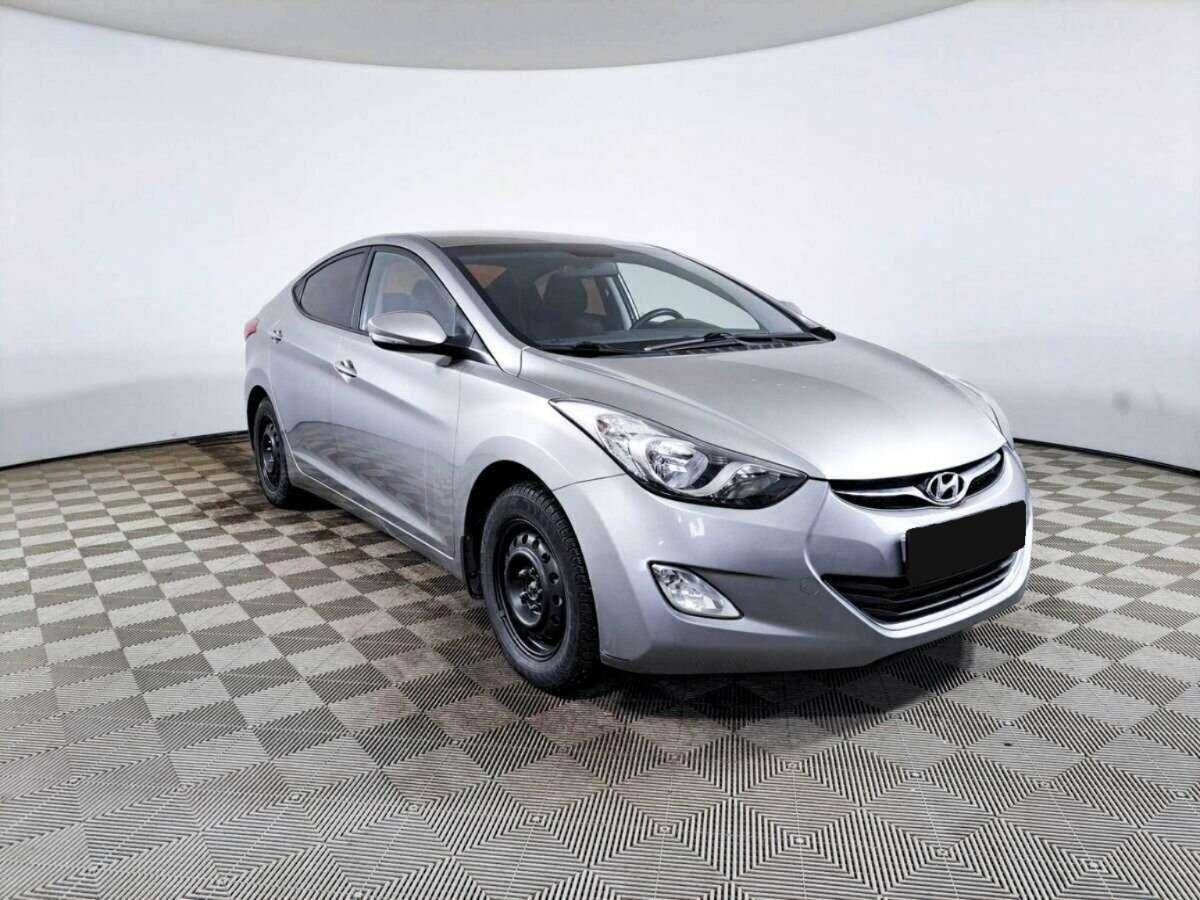 Hyundai Elantra 2013 года с пробегом. Фото: #2