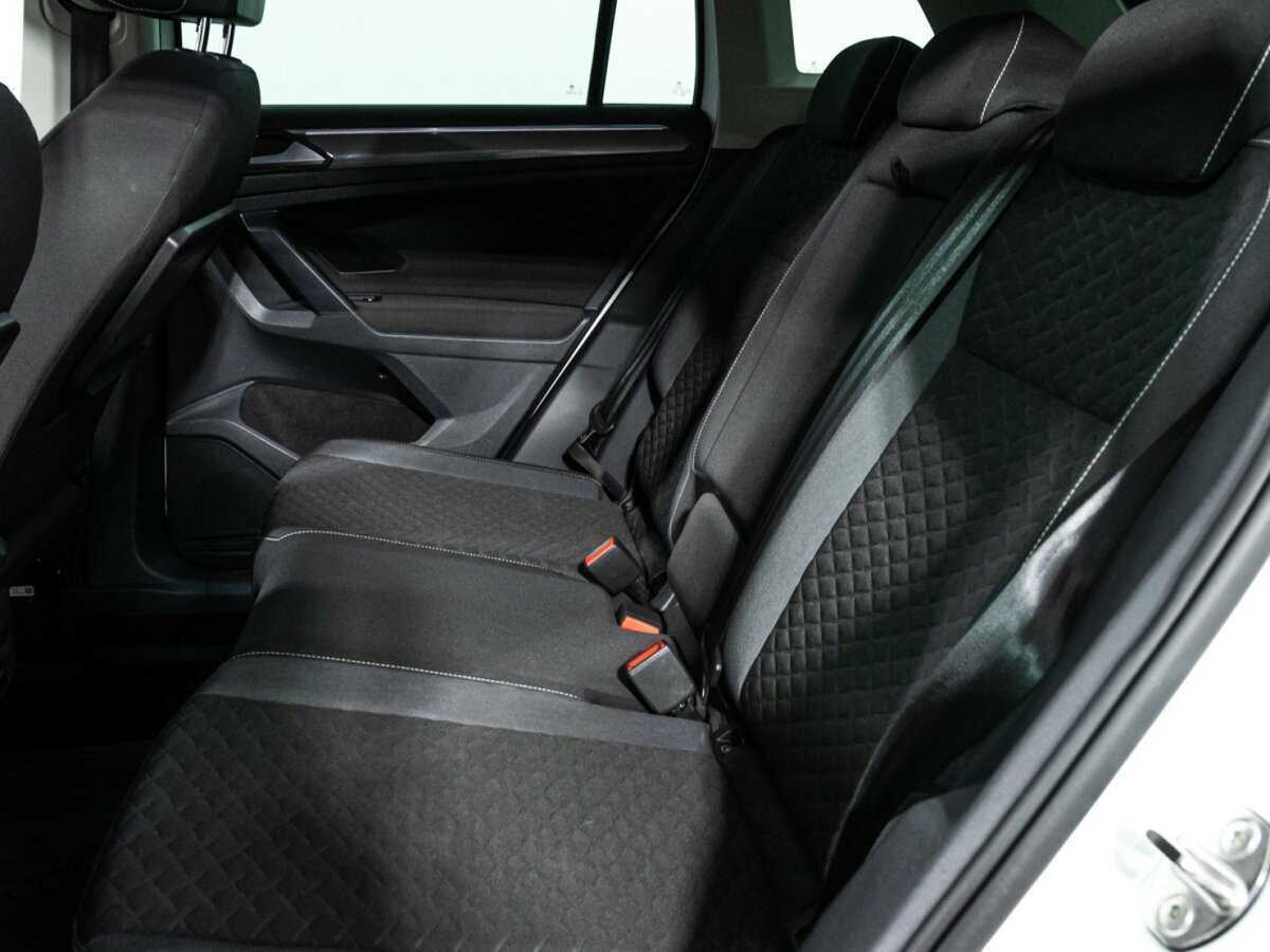 Volkswagen Tiguan 2018 года с пробегом. Фото: #9