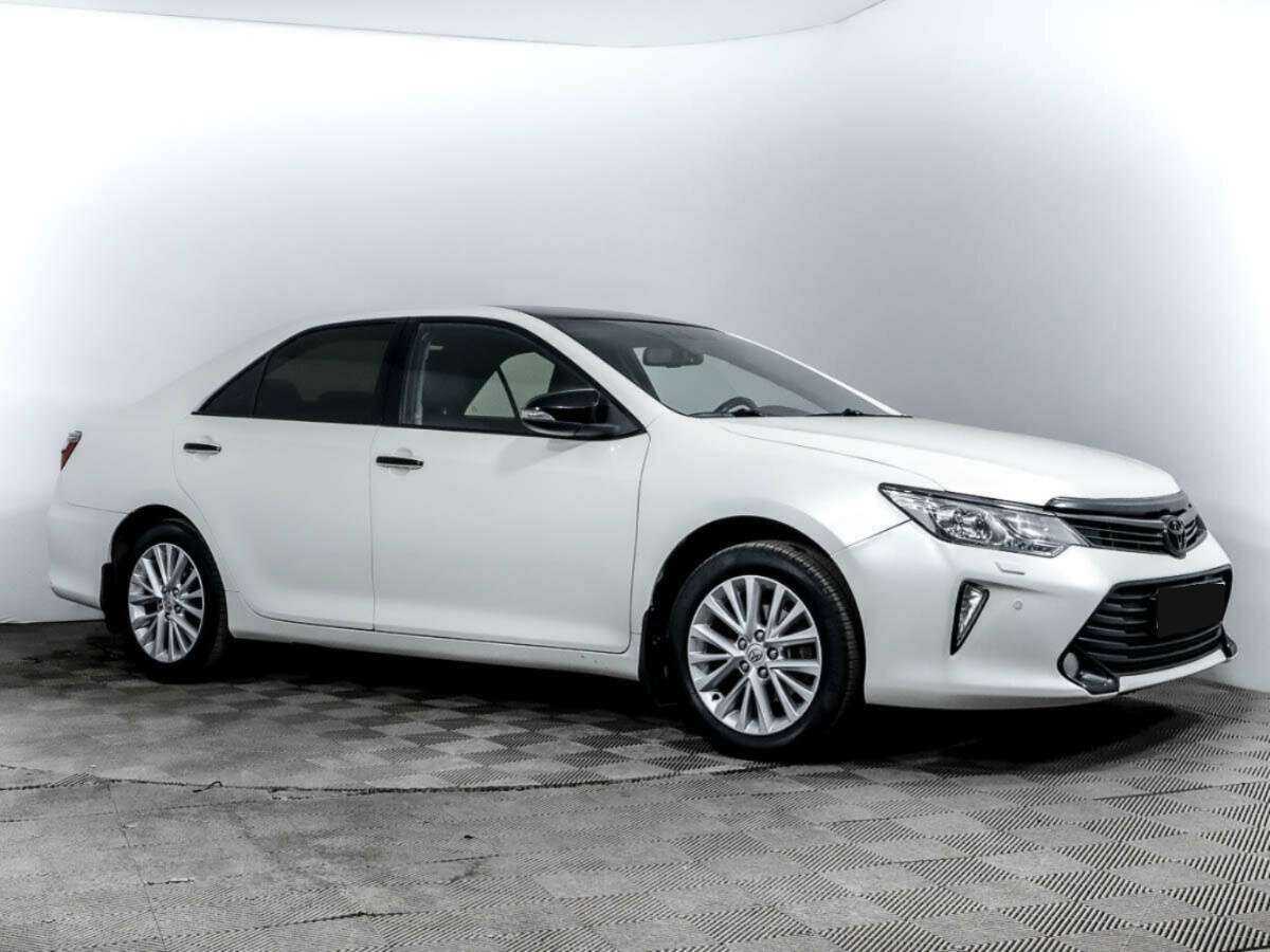 Toyota Camry 2015 года с пробегом. Фото: #2
