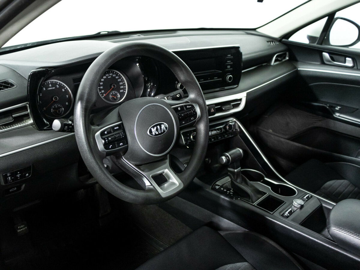 Kia K5 2020 года с пробегом. Фото: #10