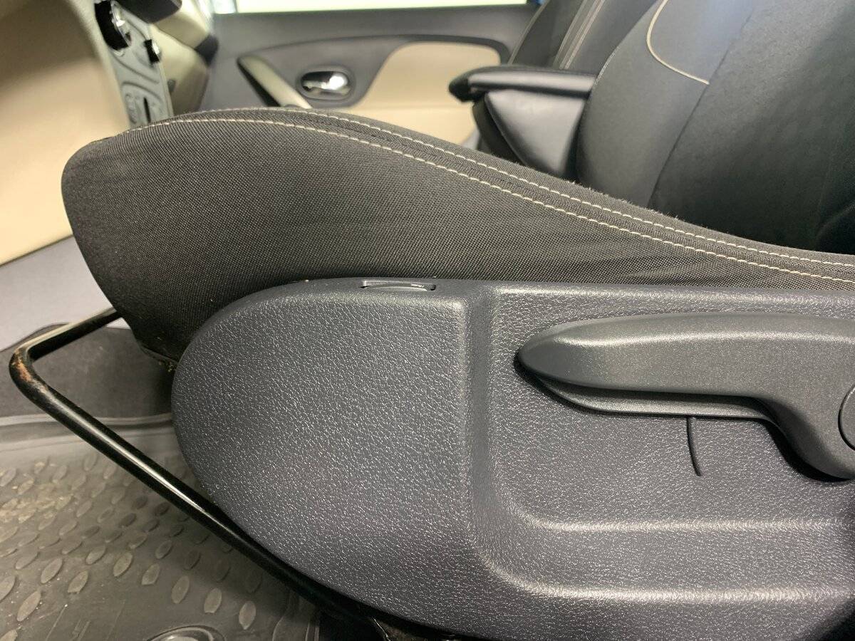 Renault Logan 2015 года с пробегом. Фото: #15