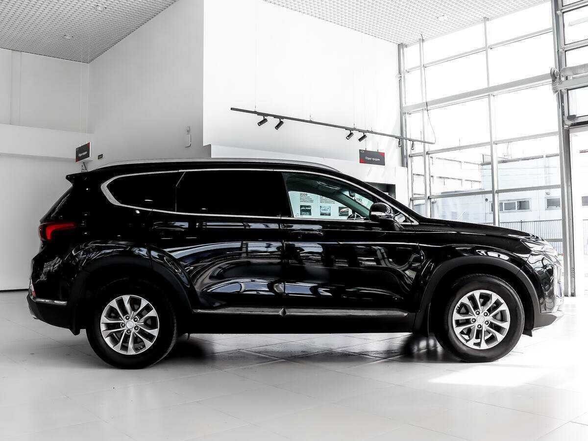 Hyundai Santa Fe 2018 года с пробегом. Фото: #3