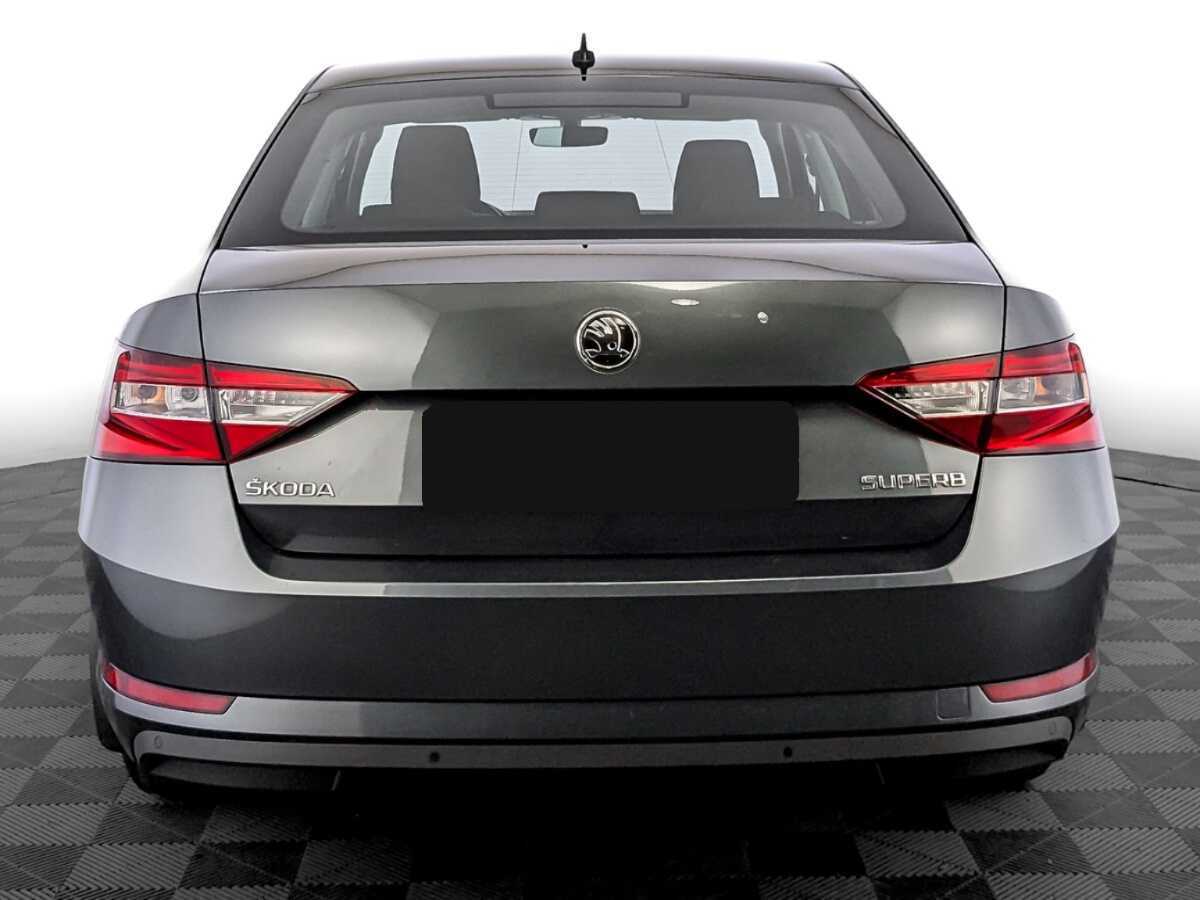 Skoda Superb 2018 года с пробегом. Фото: #5