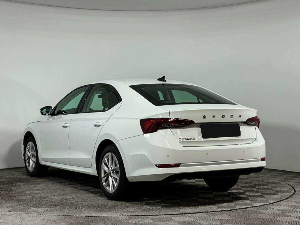 Skoda Octavia 2021 года с пробегом. Фото: #6