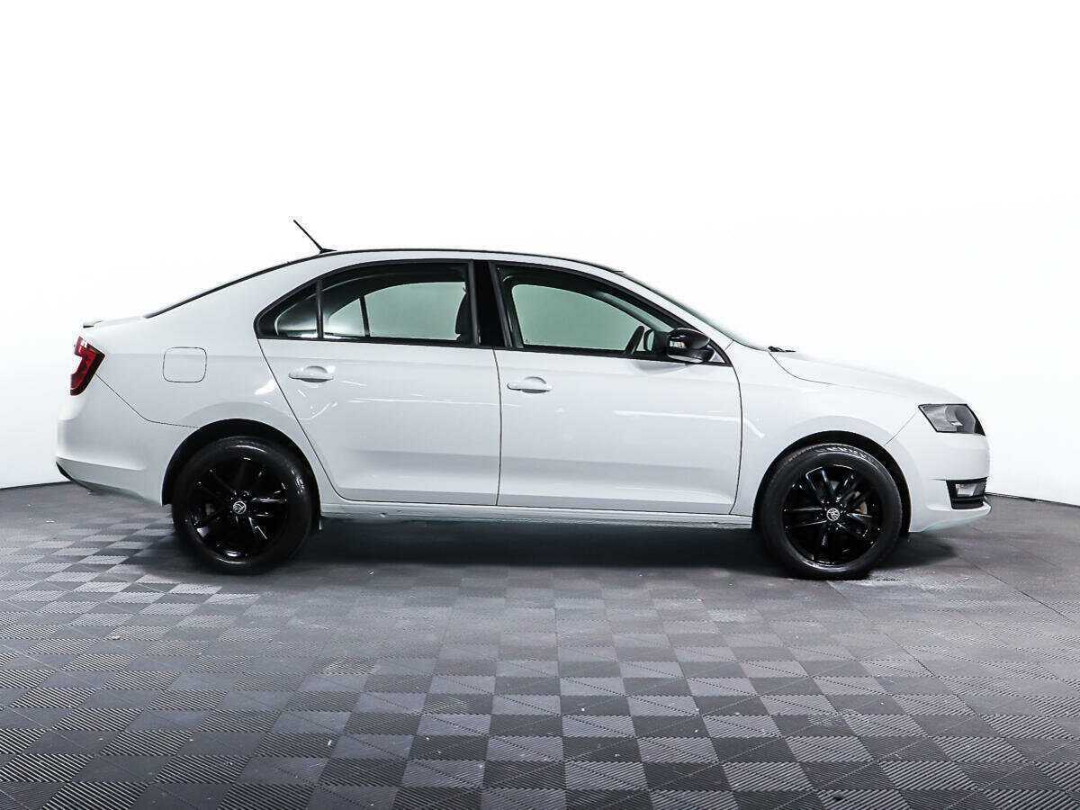 Skoda Rapid 2019 года с пробегом. Фото: #3