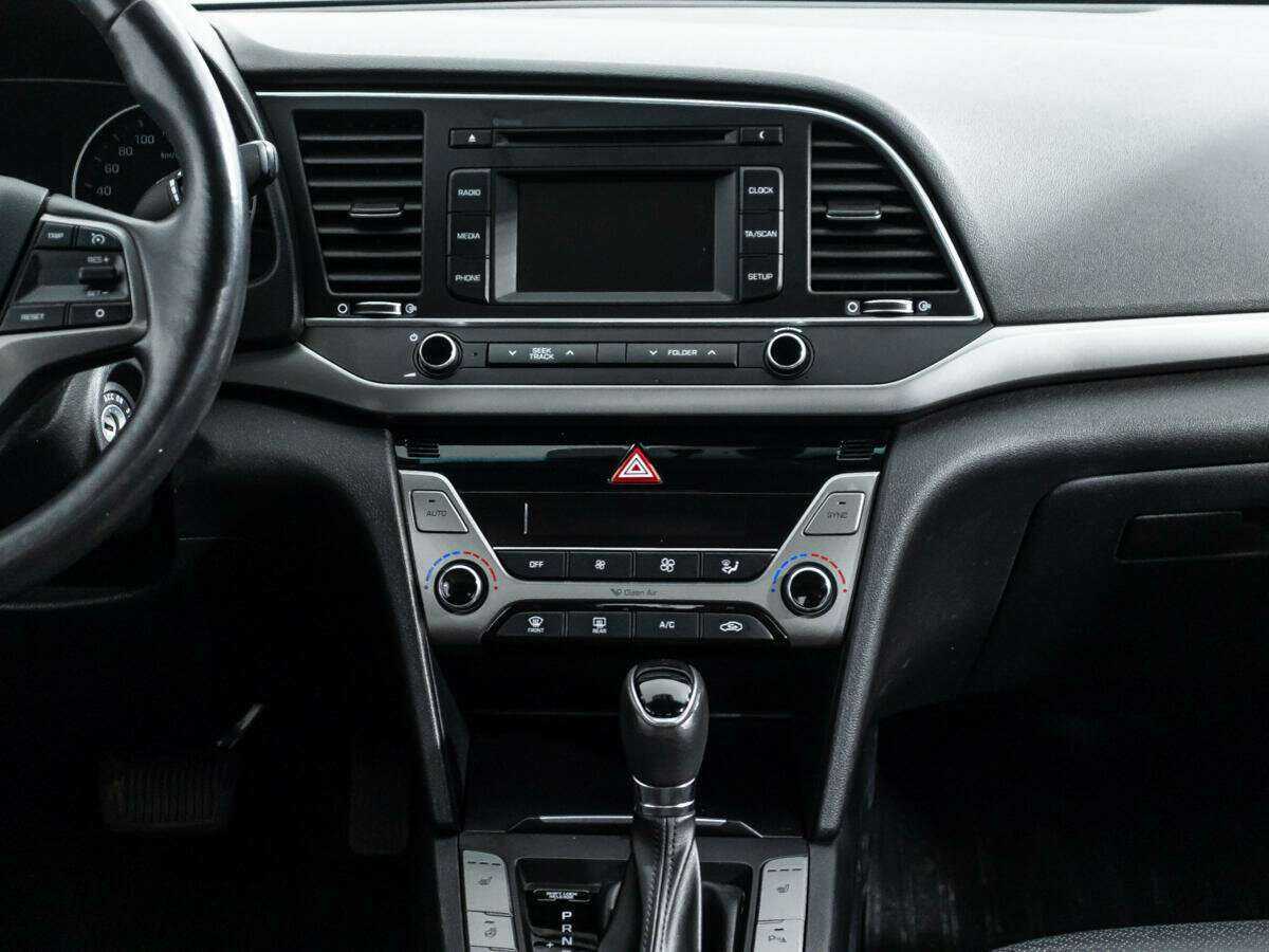 Hyundai Elantra 2016 года с пробегом. Фото: #13