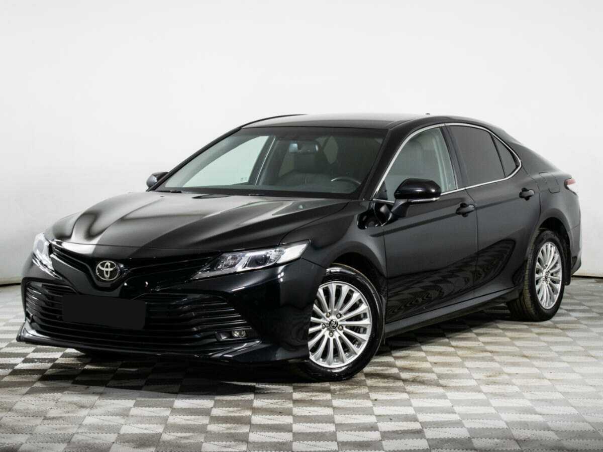 Toyota Camry 2020 года с пробегом. Посмотреть фото