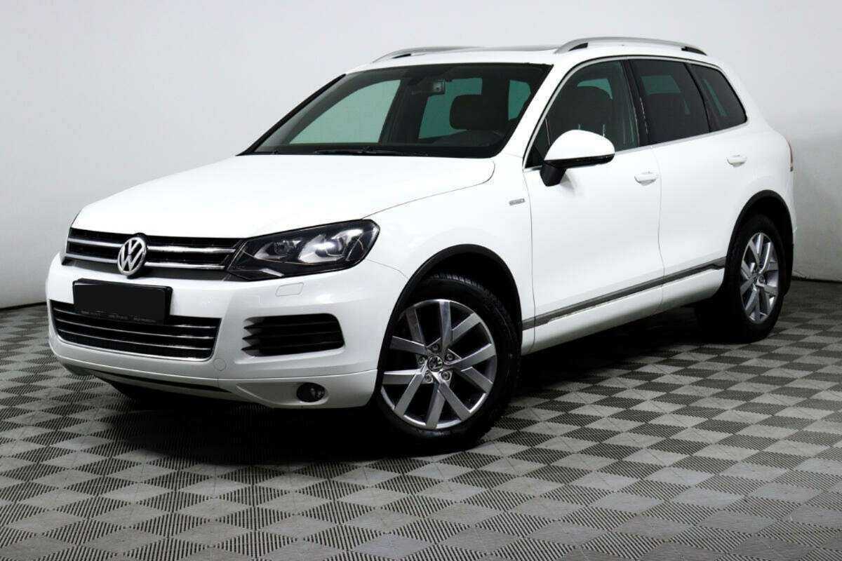 Volkswagen Touareg 2013 года с пробегом. Посмотреть фото