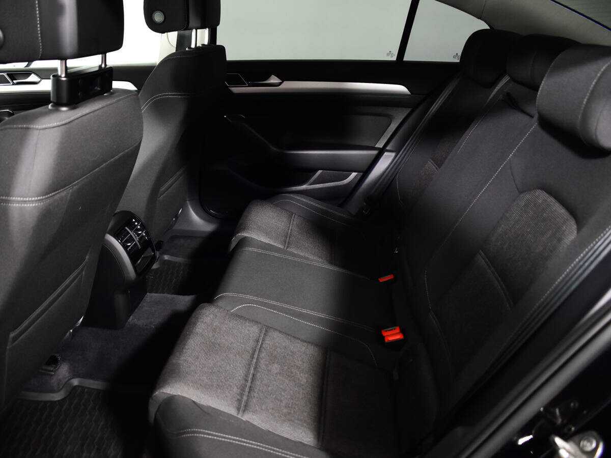 Volkswagen Passat 2016 года с пробегом. Фото: #5