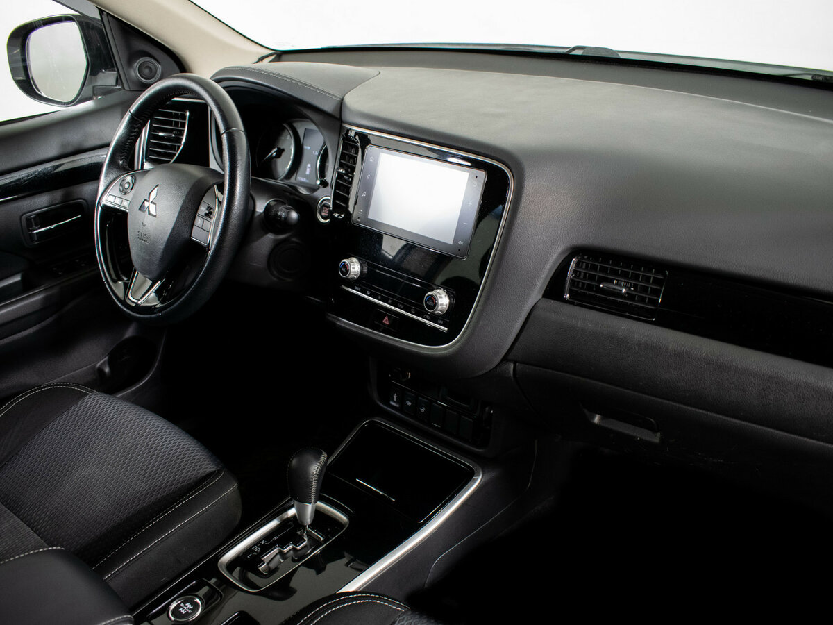 Mitsubishi Outlander 2021 года с пробегом. Фото: #9