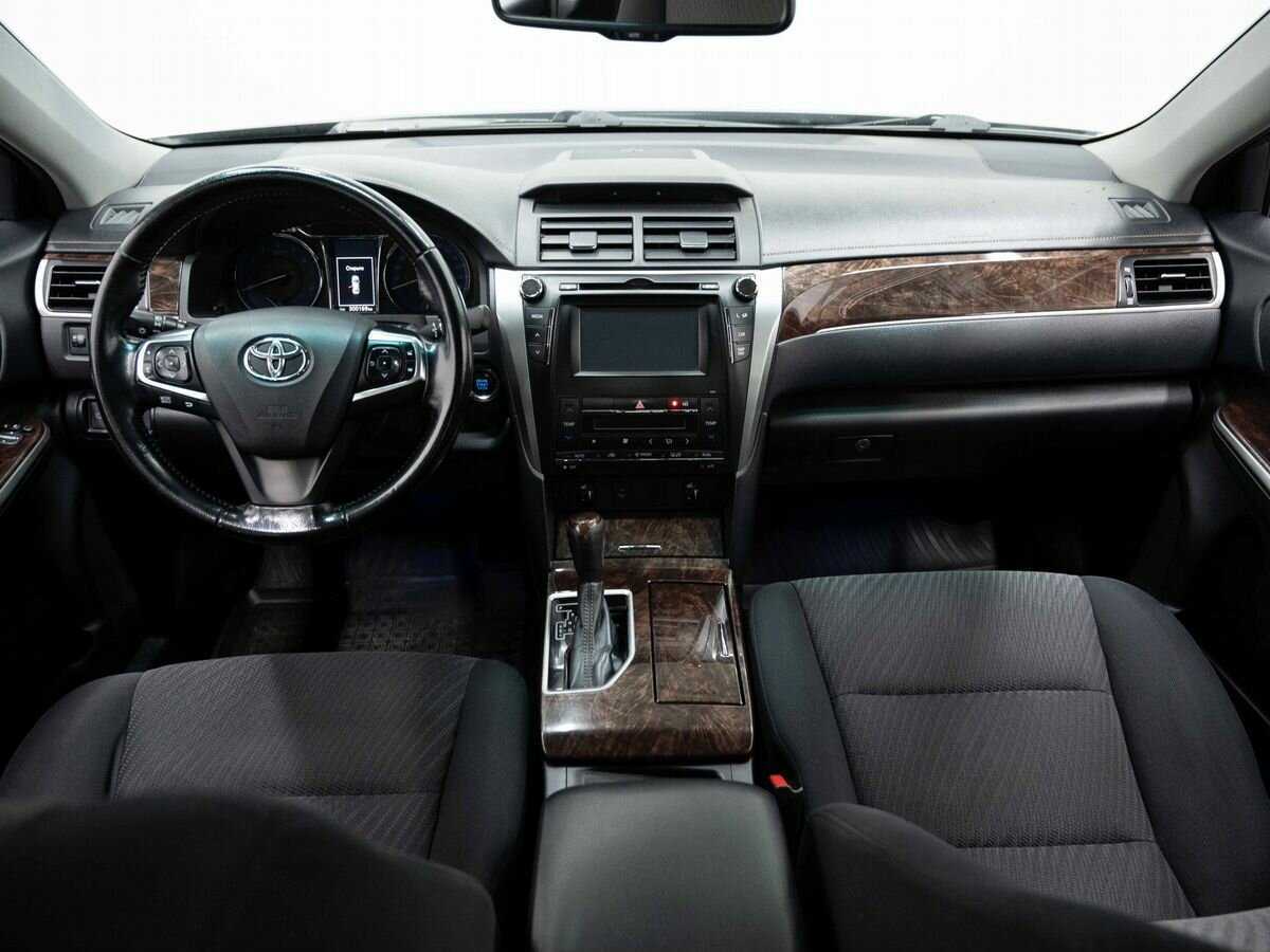 Toyota Camry 2016 года с пробегом. Фото: #12