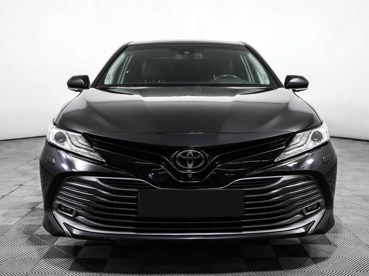 Toyota Camry 2018 года с пробегом. Фото: #1