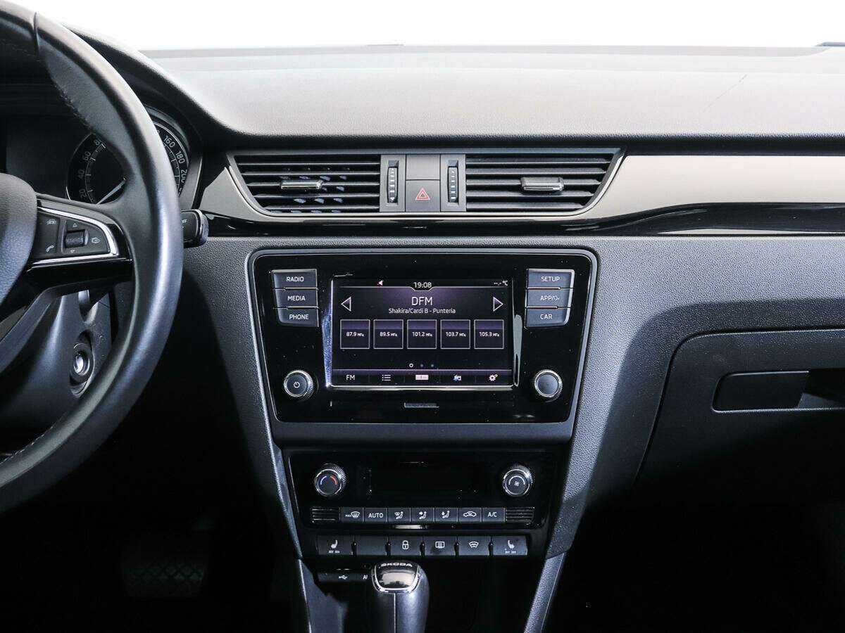 Skoda Rapid 2017 года с пробегом. Фото: #12