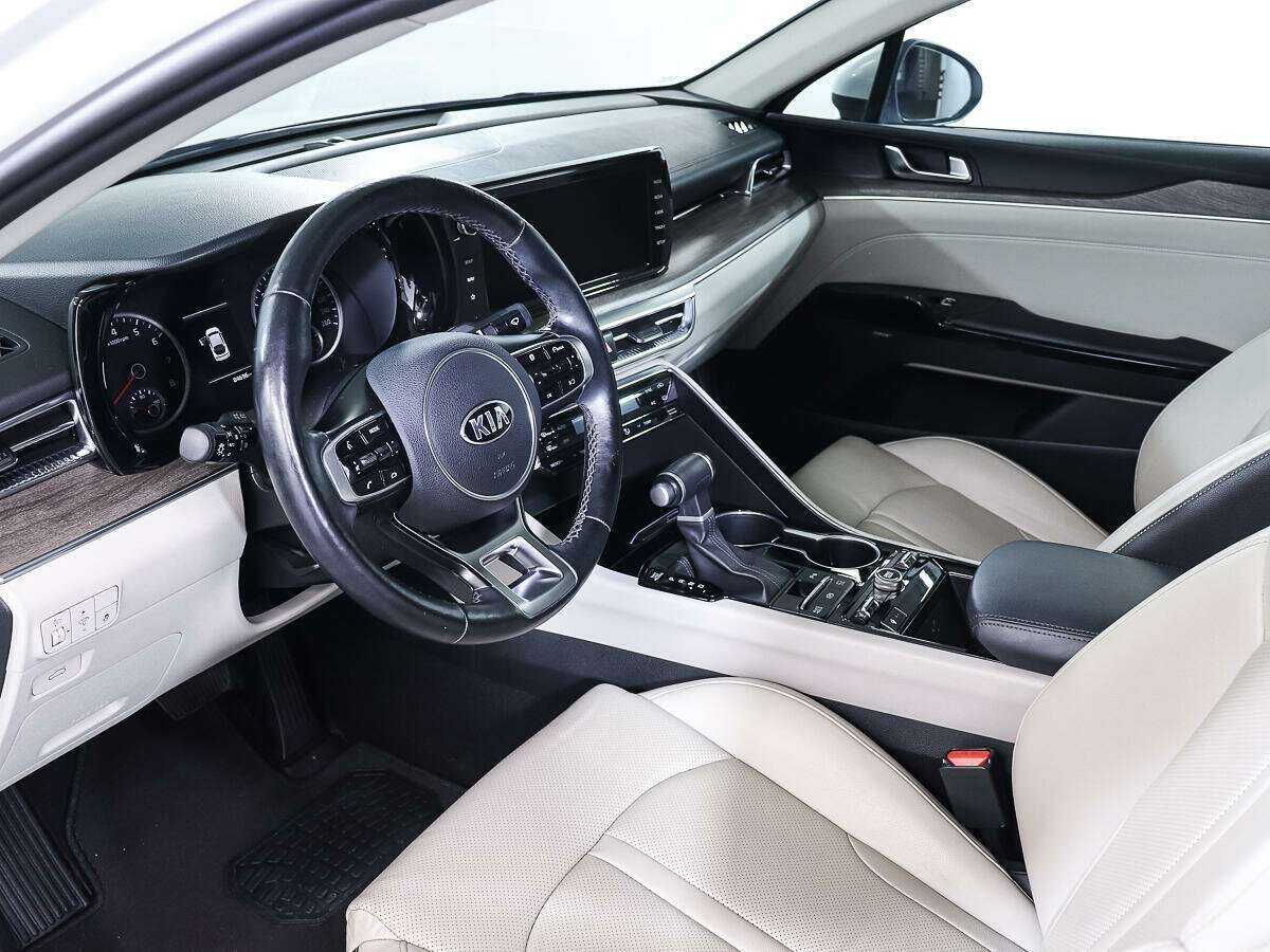 Kia K5 2020 года с пробегом. Фото: #11