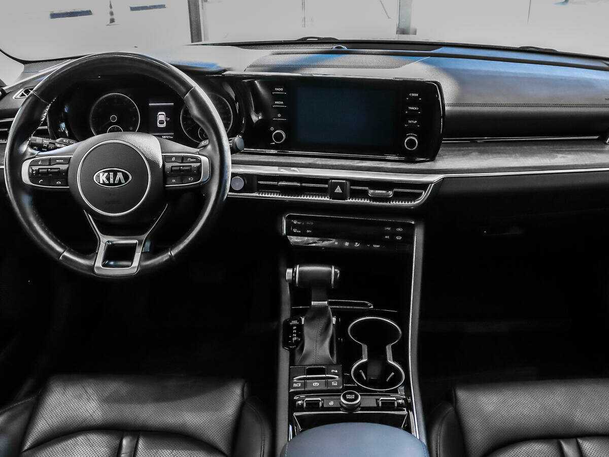 Kia K5 2021 года с пробегом. Фото: #13