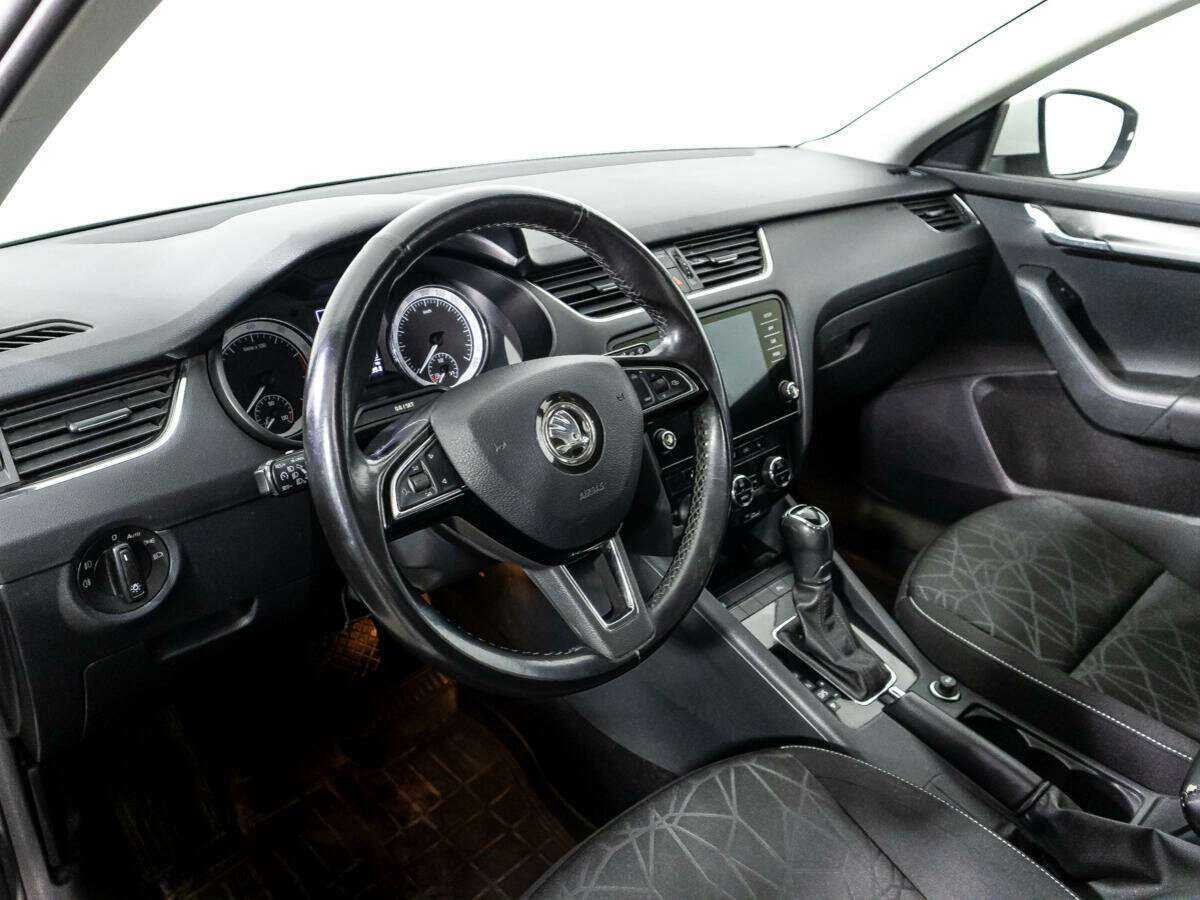 Skoda Octavia 2019 года с пробегом. Фото: #10