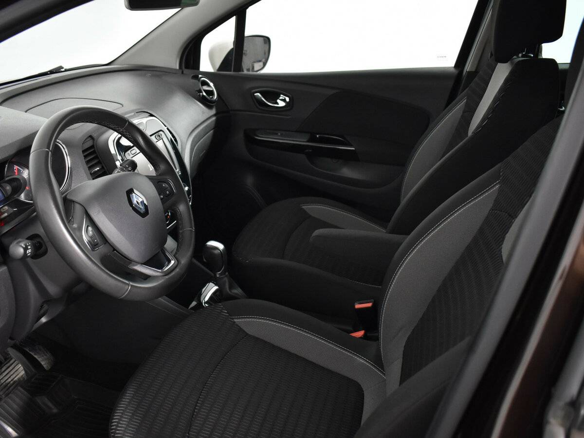 Renault Kaptur 2017 года с пробегом. Фото: #8