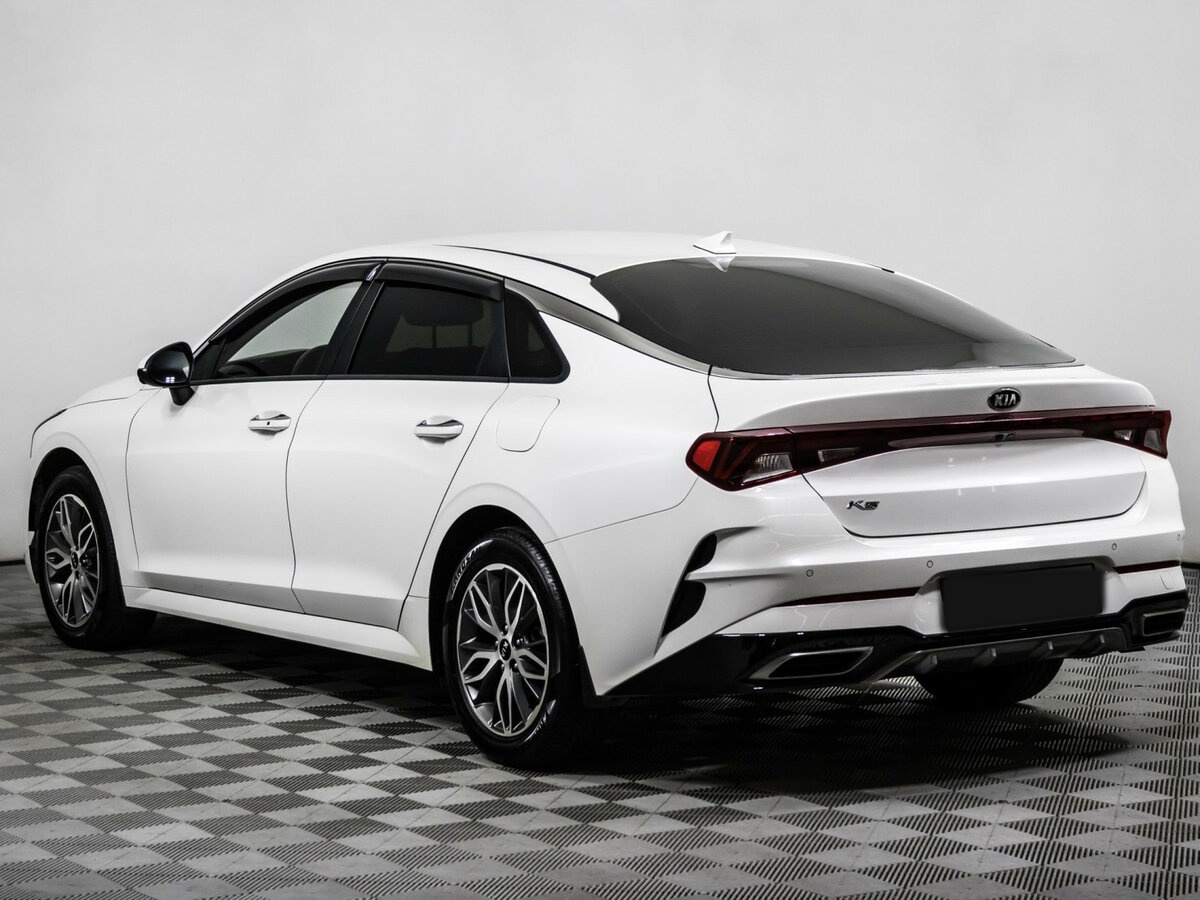 Kia K5 2021 года с пробегом. Фото: #5