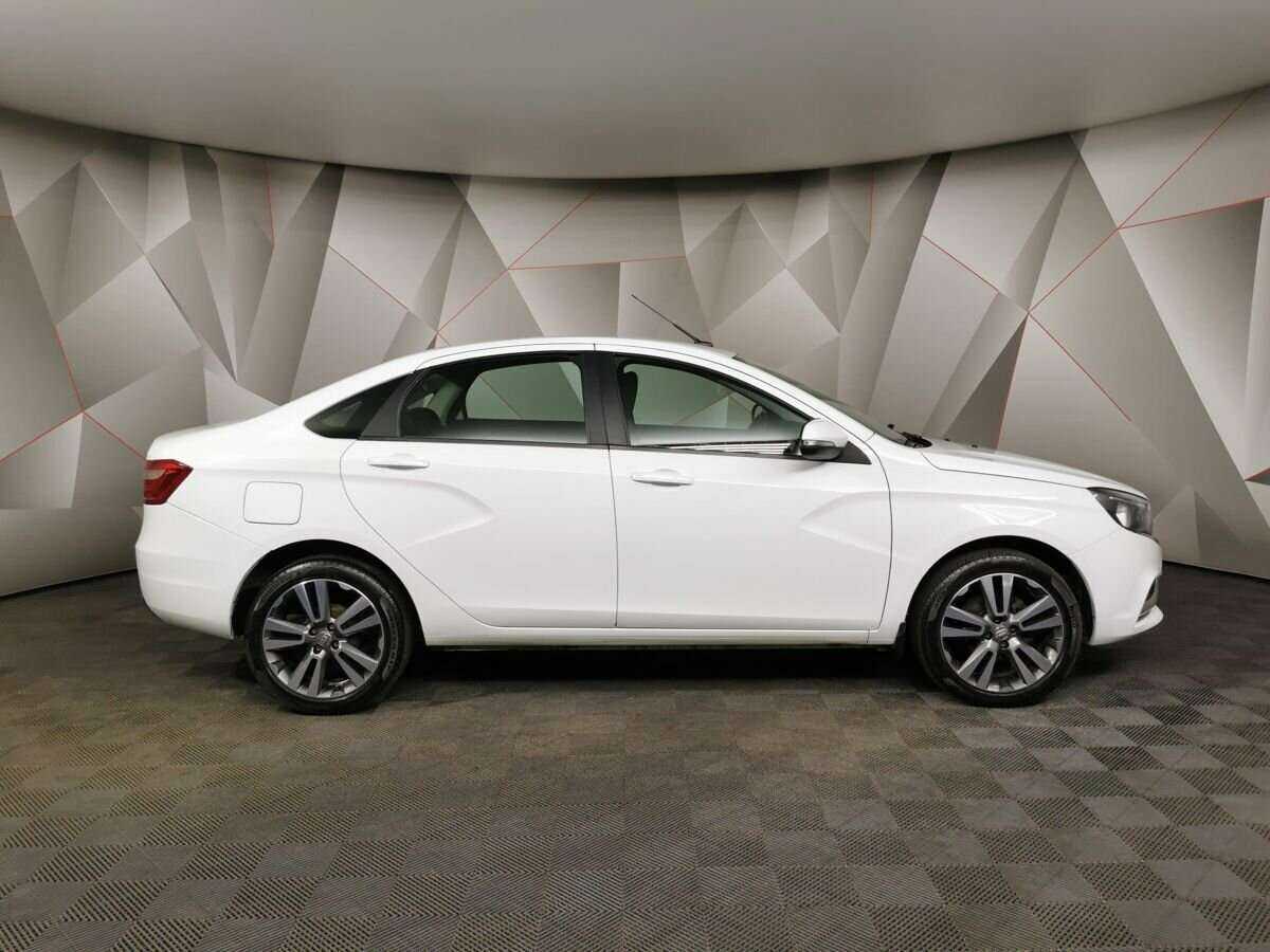 Lada (ВАЗ) Vesta 2018 года с пробегом. Фото: #5