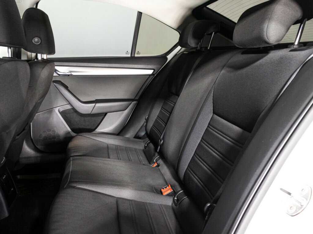 Skoda Octavia 2018 года с пробегом. Фото: #9