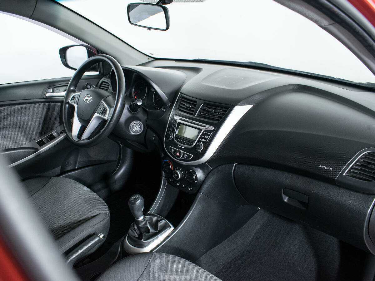 Hyundai Solaris 2012 года с пробегом. Фото: #8