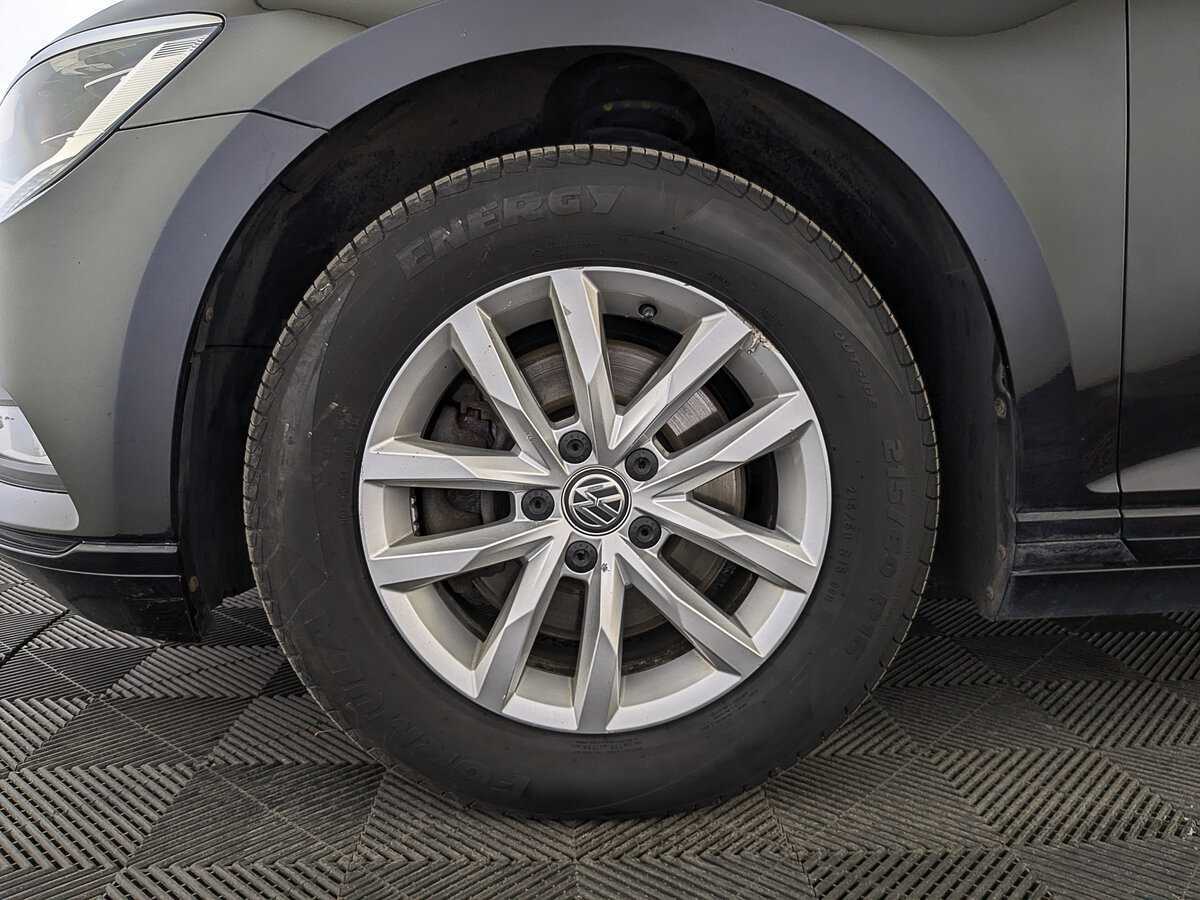 Volkswagen Passat 2016 года с пробегом. Фото: #17