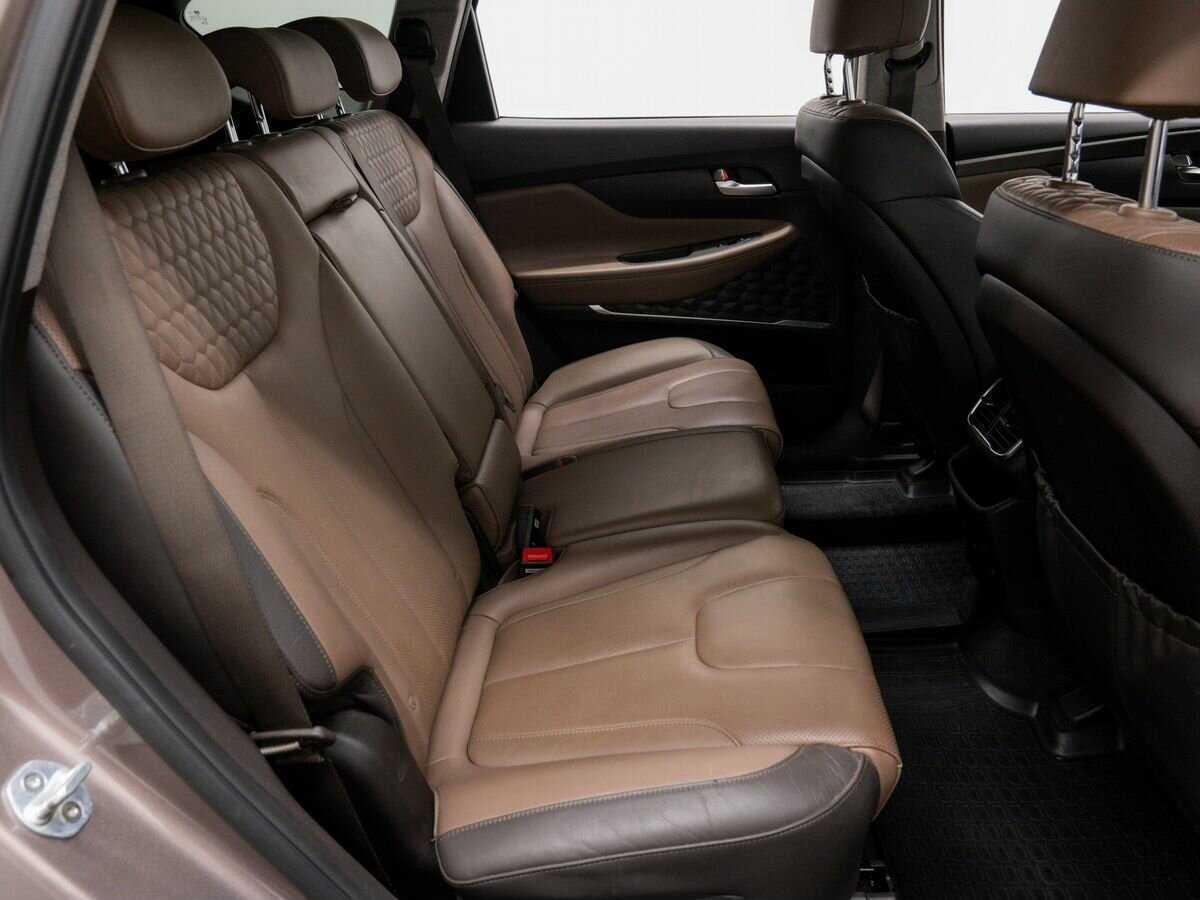 Hyundai Santa Fe 2018 года с пробегом. Фото: #8